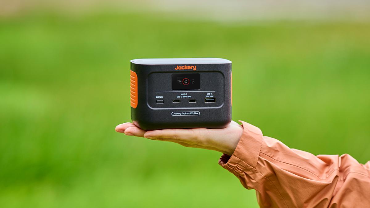Jackery Explorer 100 Plus Estación de energía portátil